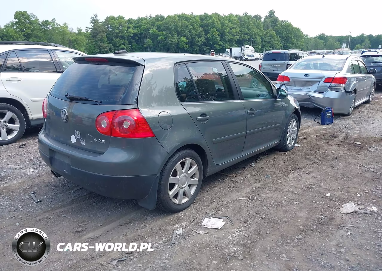 2006 Volkswagen Rabbit 4-Door VIN:WVWDR71KX6W201880 - 4