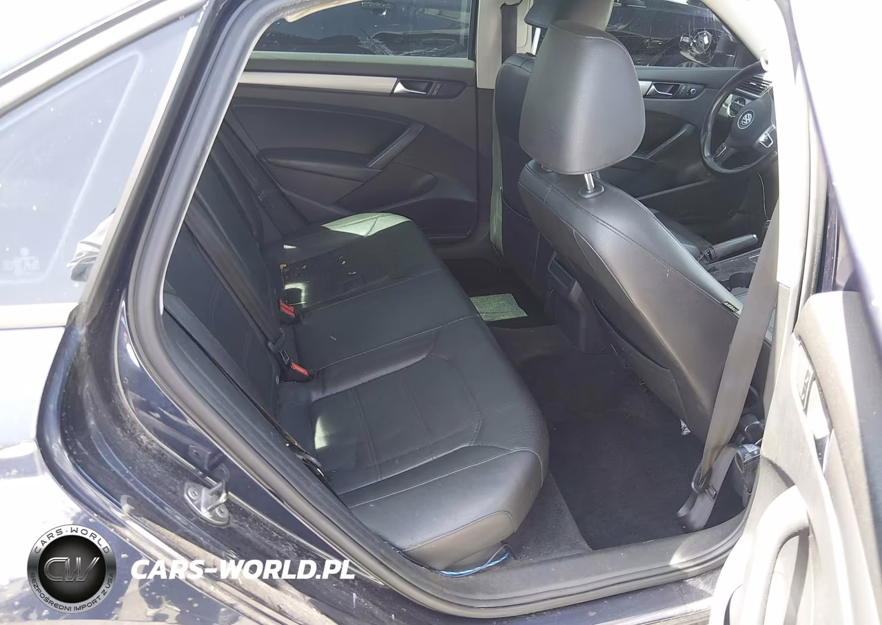 2014 Volkswagen Passat 1.8T Wolfsburg Edition VIN:1VWAT7A35EC031891 - 8