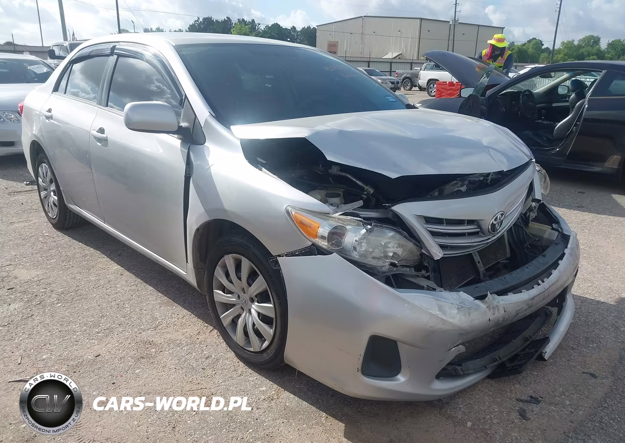 2013 Toyota Corolla Le – zdjęcie 1 z 16