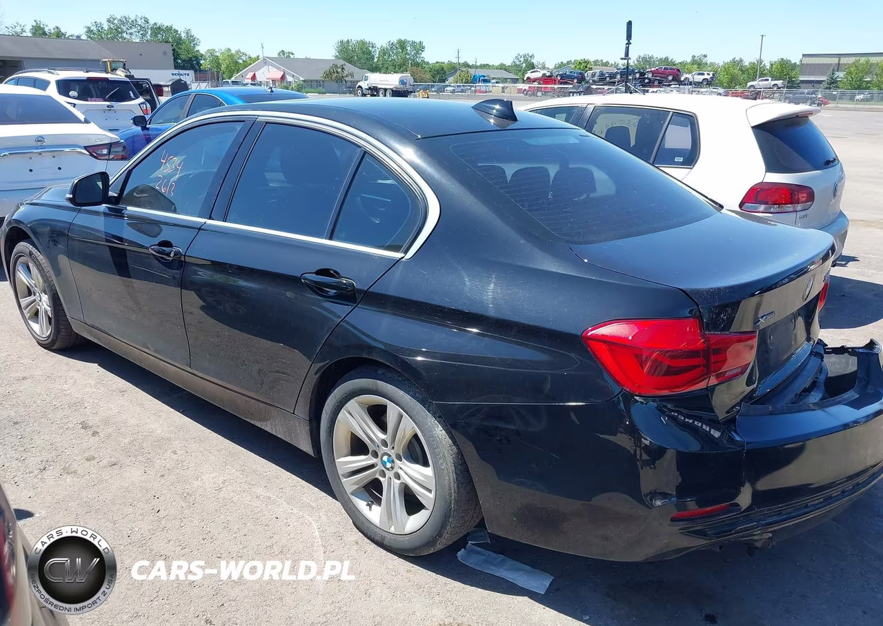2018 BMW 330I xDrive VIN:WBA8D9G56JNU68670 - 3