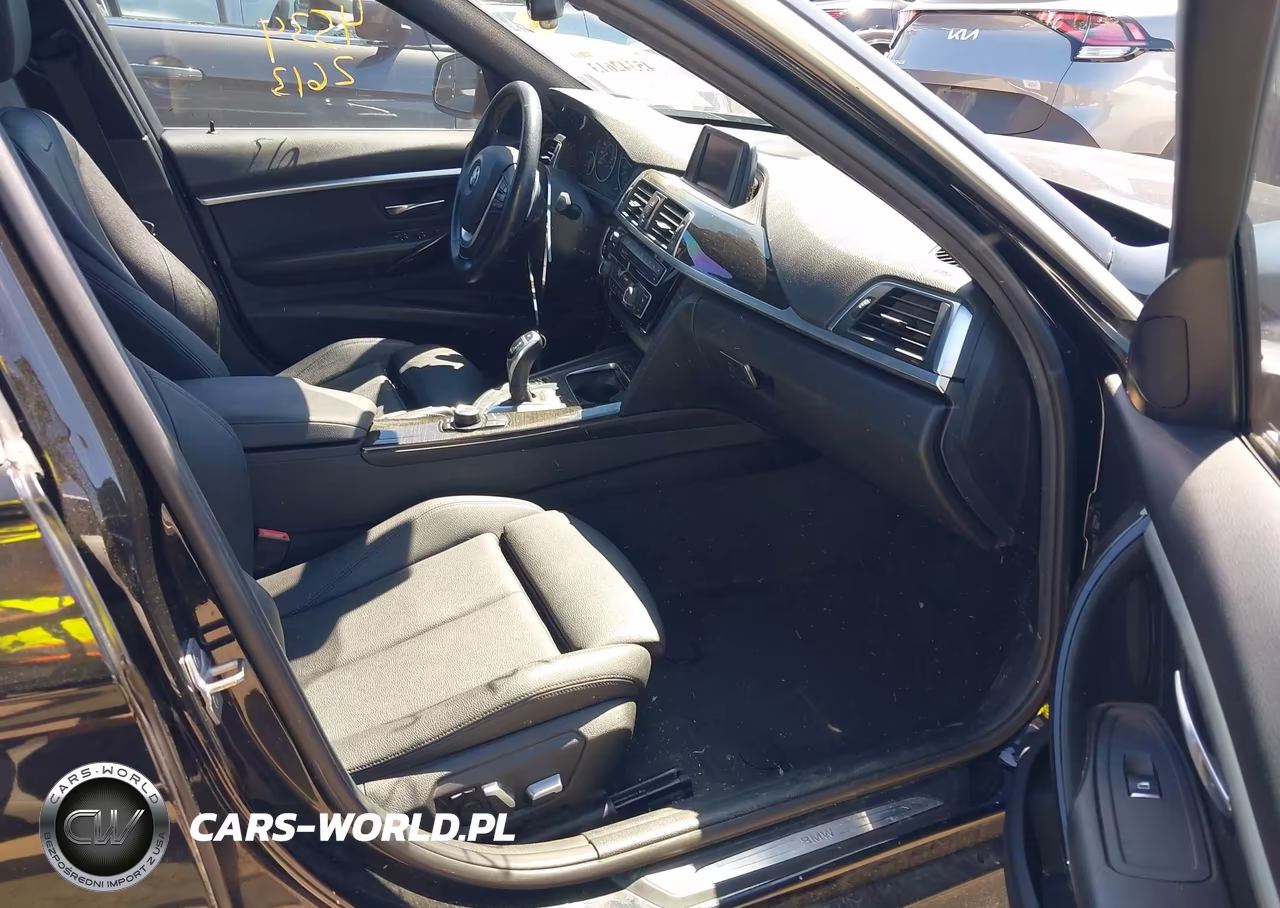 2018 BMW 330I xDrive VIN:WBA8D9G56JNU68670 - 5