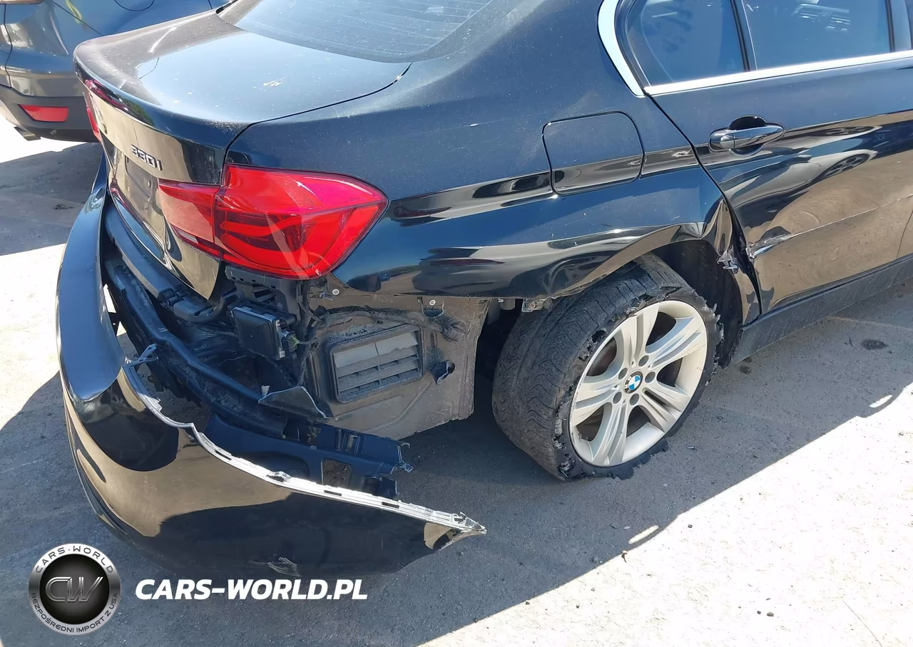 2018 BMW 330I xDrive VIN:WBA8D9G56JNU68670 - 6