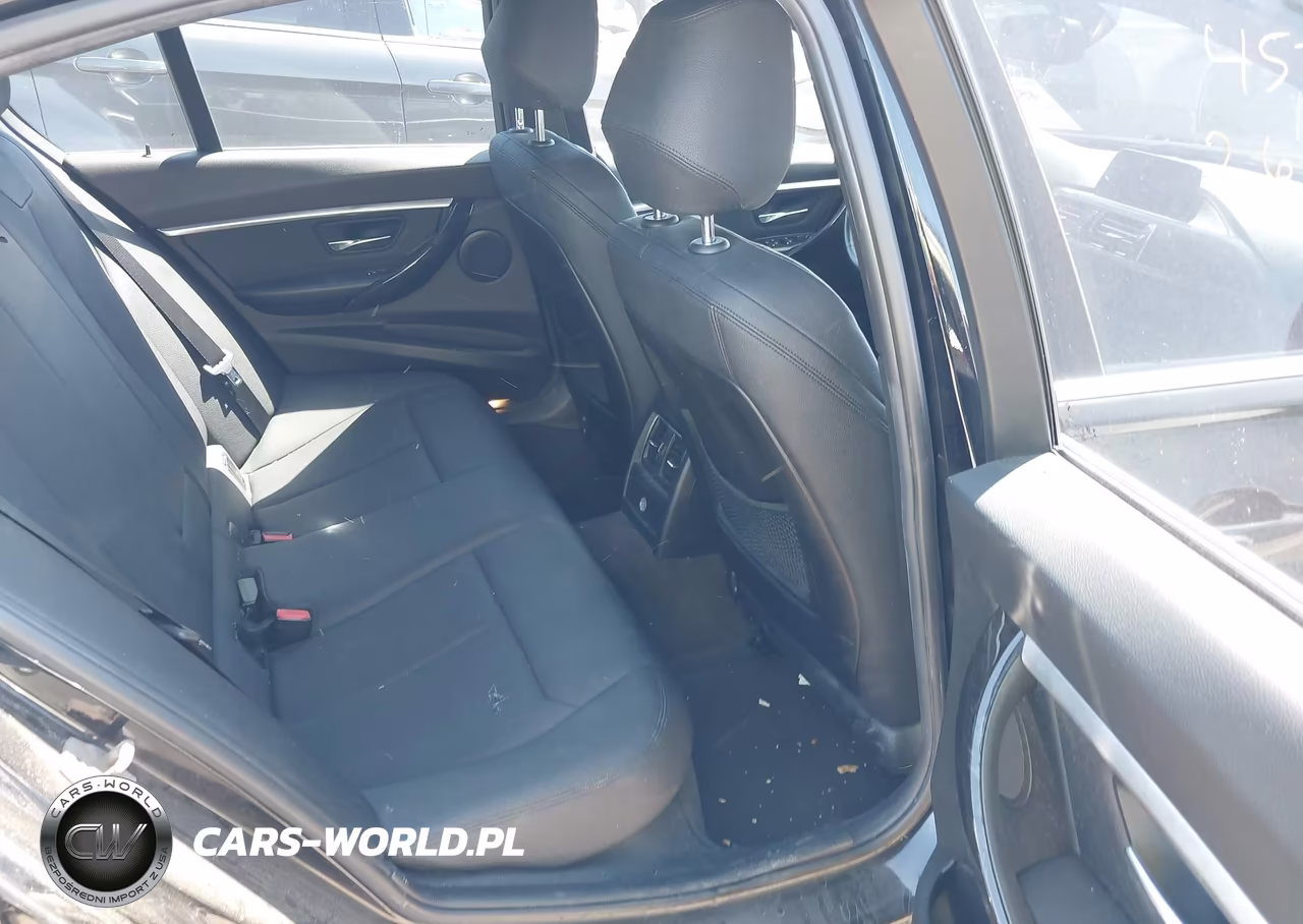 2018 BMW 330I xDrive VIN:WBA8D9G56JNU68670 - 8