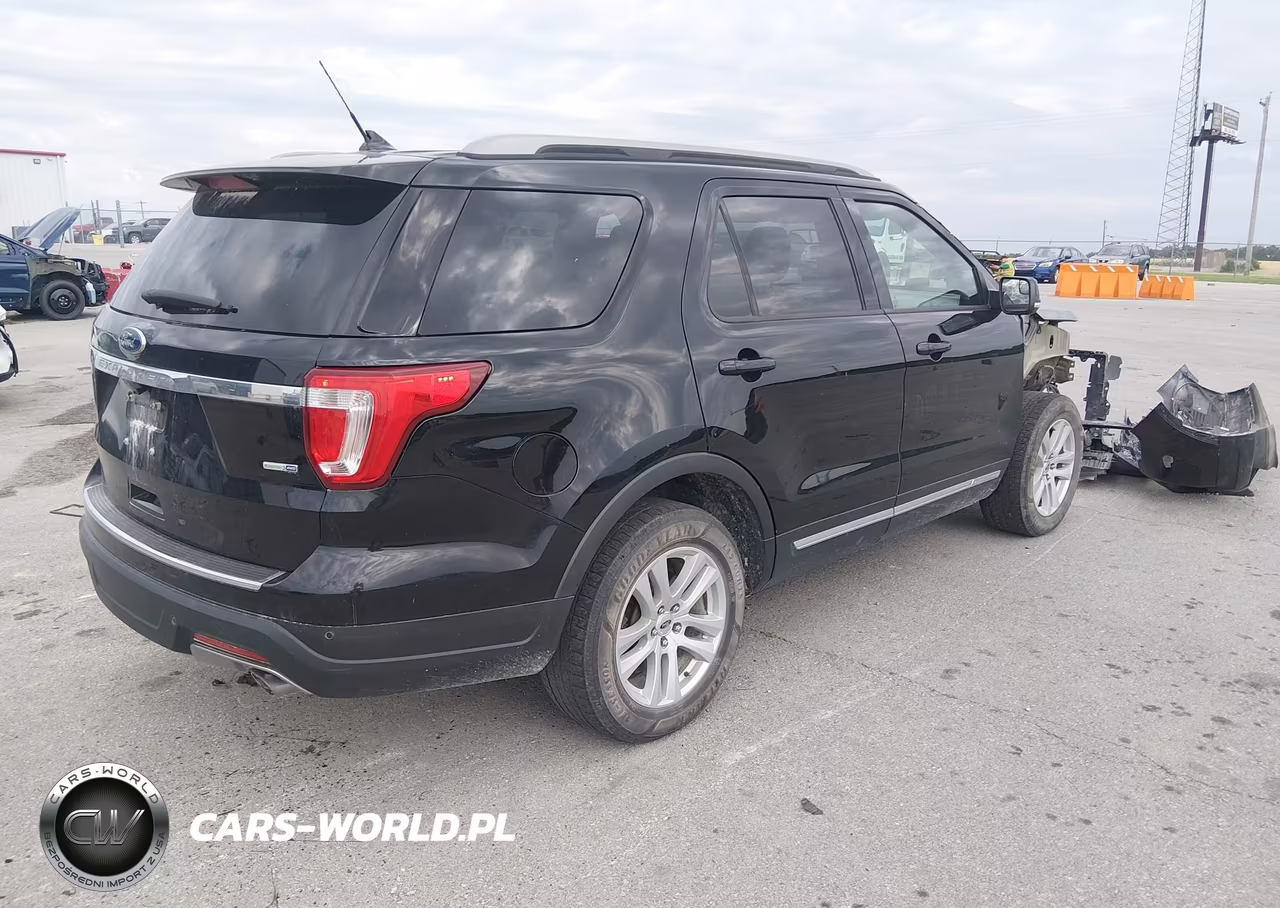 2018 Ford Explorer Xlt VIN:1FM5K8DH6JGA86546 - 4