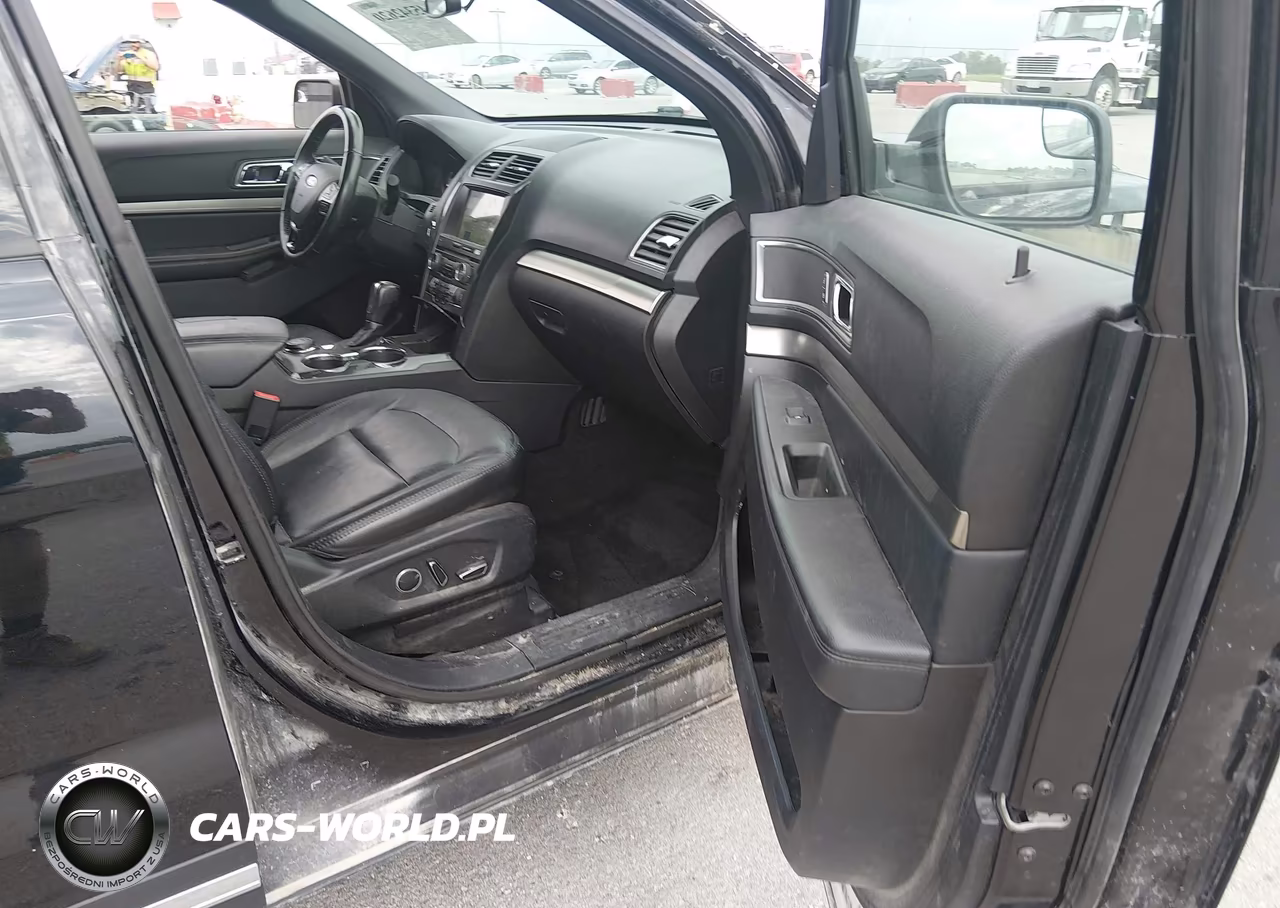 2018 Ford Explorer Xlt VIN:1FM5K8DH6JGA86546 - 5