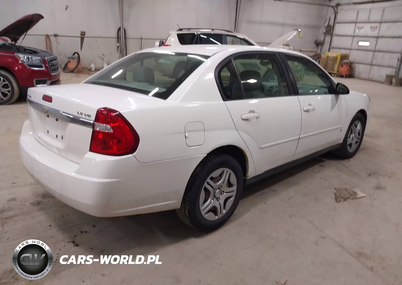 2008 Chevrolet Malibu Classic Ls VIN:1G1ZS58N28F148652 - 4