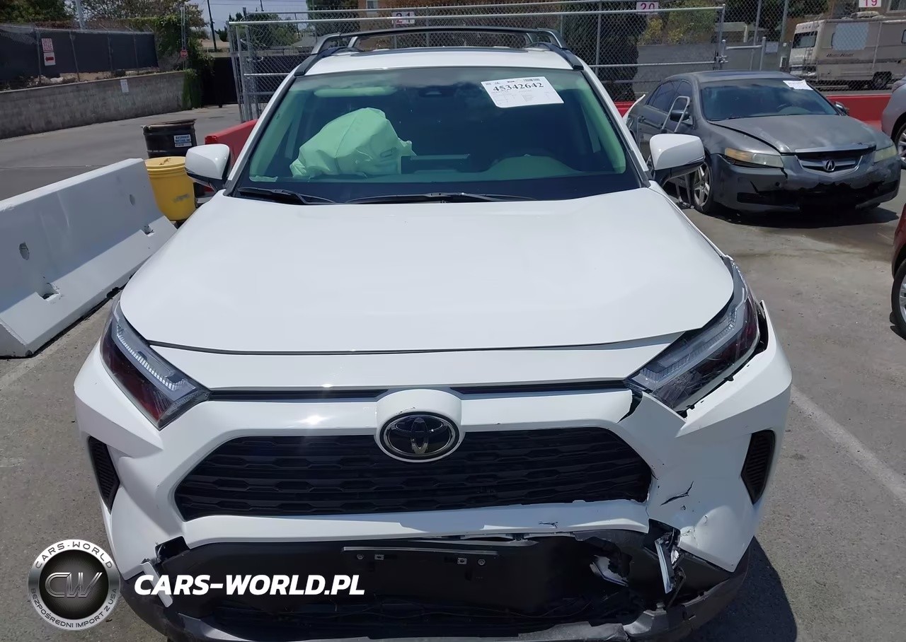 2025 Toyota Rav4 Hybrid Xle VIN:JTMRWRFV8SD296443 - 12