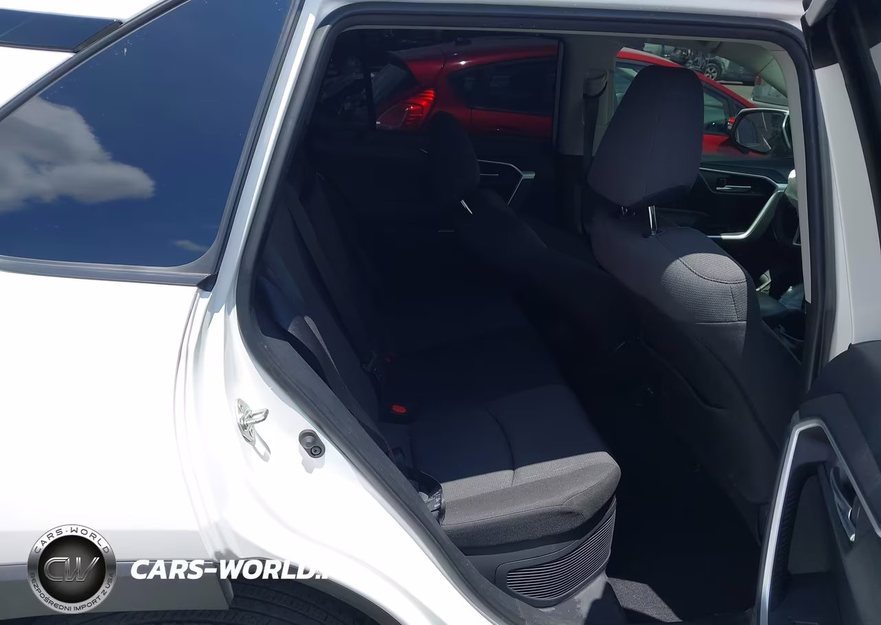 2025 Toyota Rav4 Hybrid Xle VIN:JTMRWRFV8SD296443 - 8