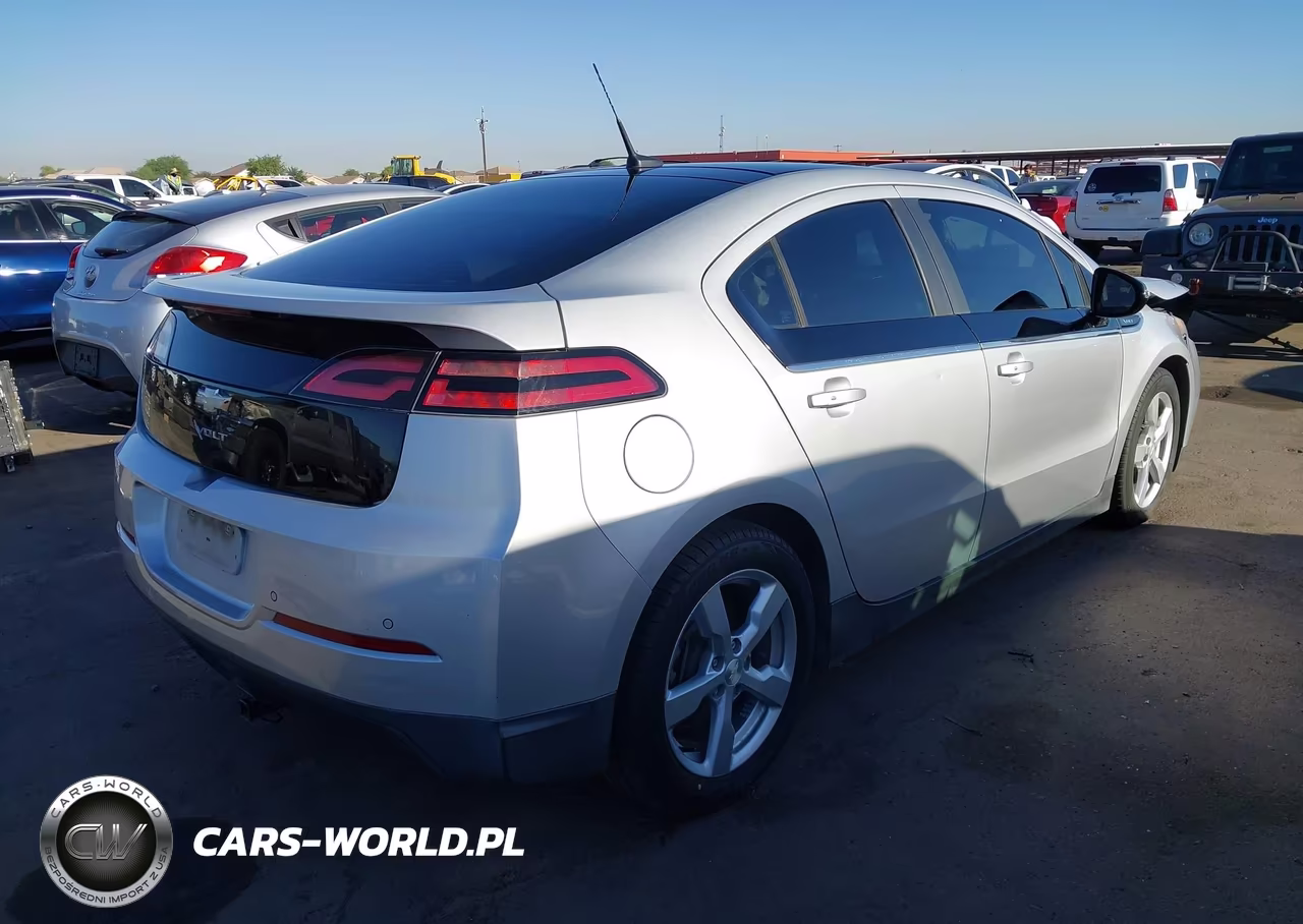 2012 Chevrolet Volt VIN:1G1RD6E45CU104466 - 4