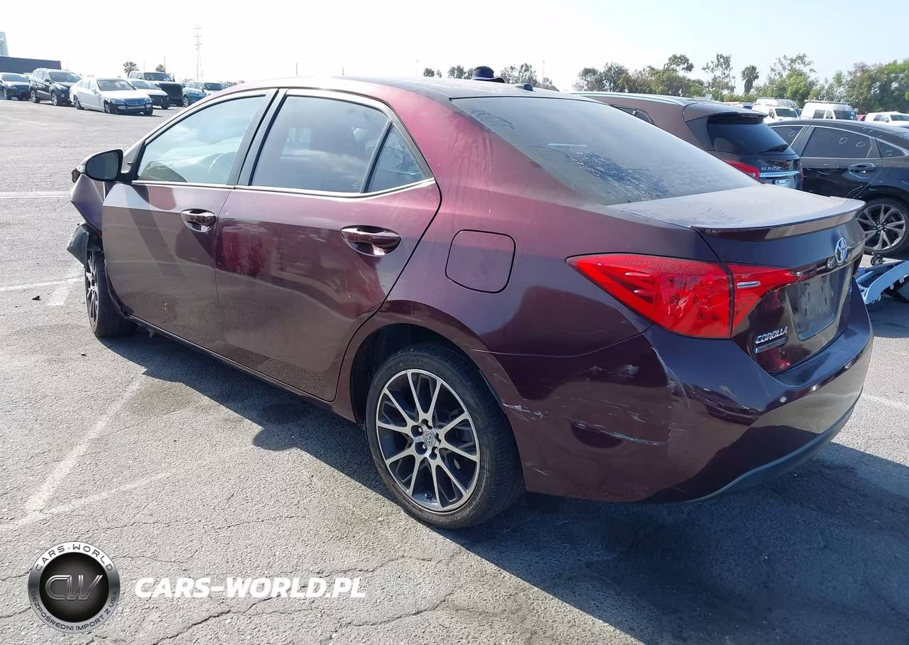 2017 Toyota Corolla Se Special Edition VIN:5YFBURHE3HP607416 - 3
