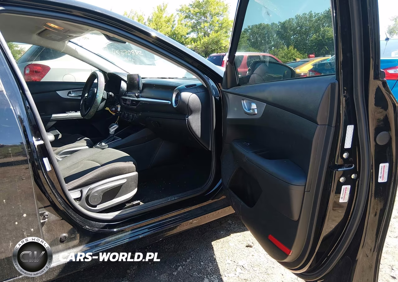 2023 Kia Forte Lxs VIN:3KPF24AD3PE588507 - 5