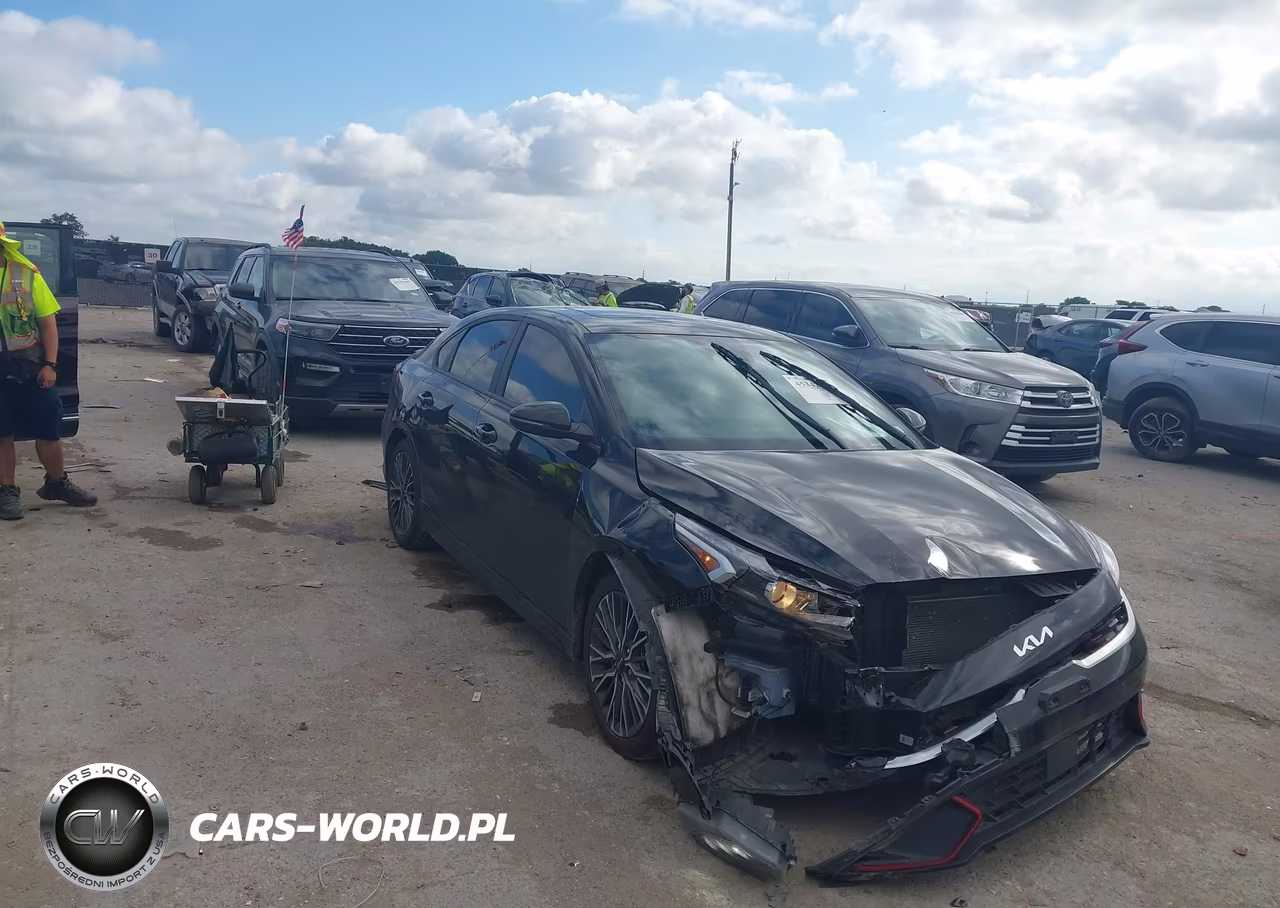 2024 Kia Forte Gt-Line – zdjęcie 1 z 16