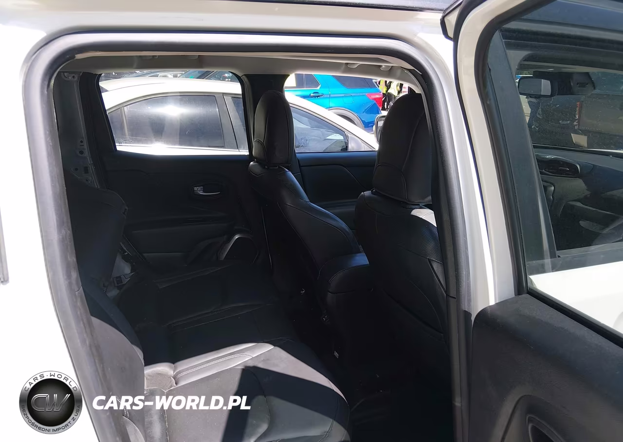2018 Jeep Renegade Limited 4X4 VIN:ZACCJBDB0JPH81762 - 8