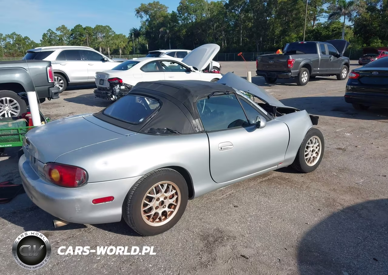1999 Mazda Mx-5 Miata Leather Pkg-Popular Equipment Pkg-Sports Pkg-Touring Pkg VIN:JM1NB3530X0100971 - 4