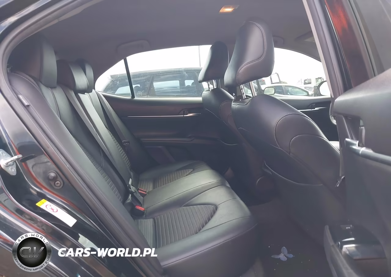 2018 Toyota Camry Se VIN:JTNB11HK4J3015033 - 8