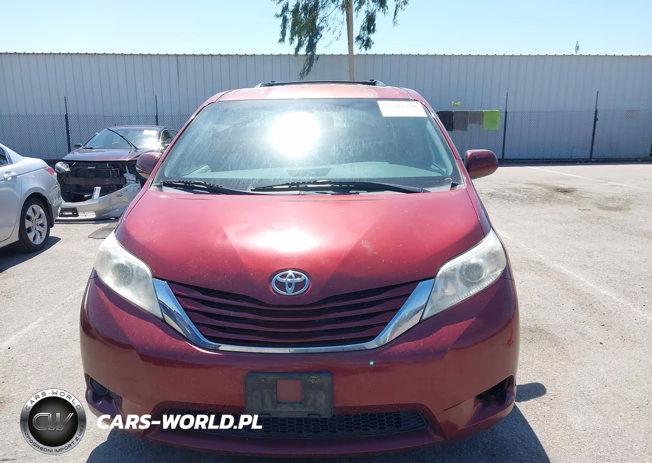 2017 Toyota Sienna Le 8 Passenger VIN:5TDKZ3DC5HS874910 - 12