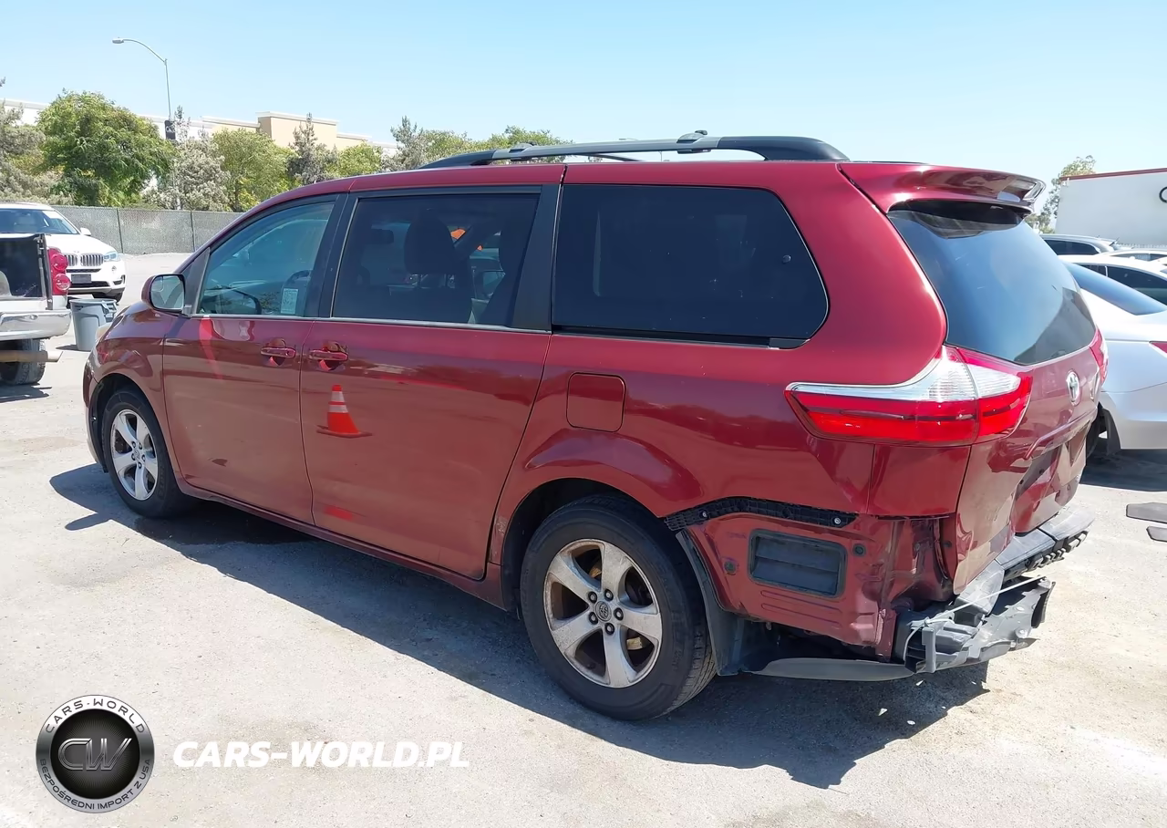 2017 Toyota Sienna Le 8 Passenger VIN:5TDKZ3DC5HS874910 - 3