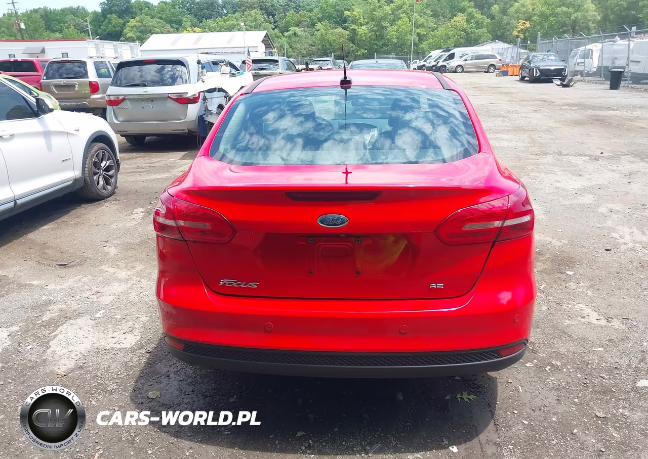 2016 Ford Focus Se VIN:1FADP3F23GL219802 - 15