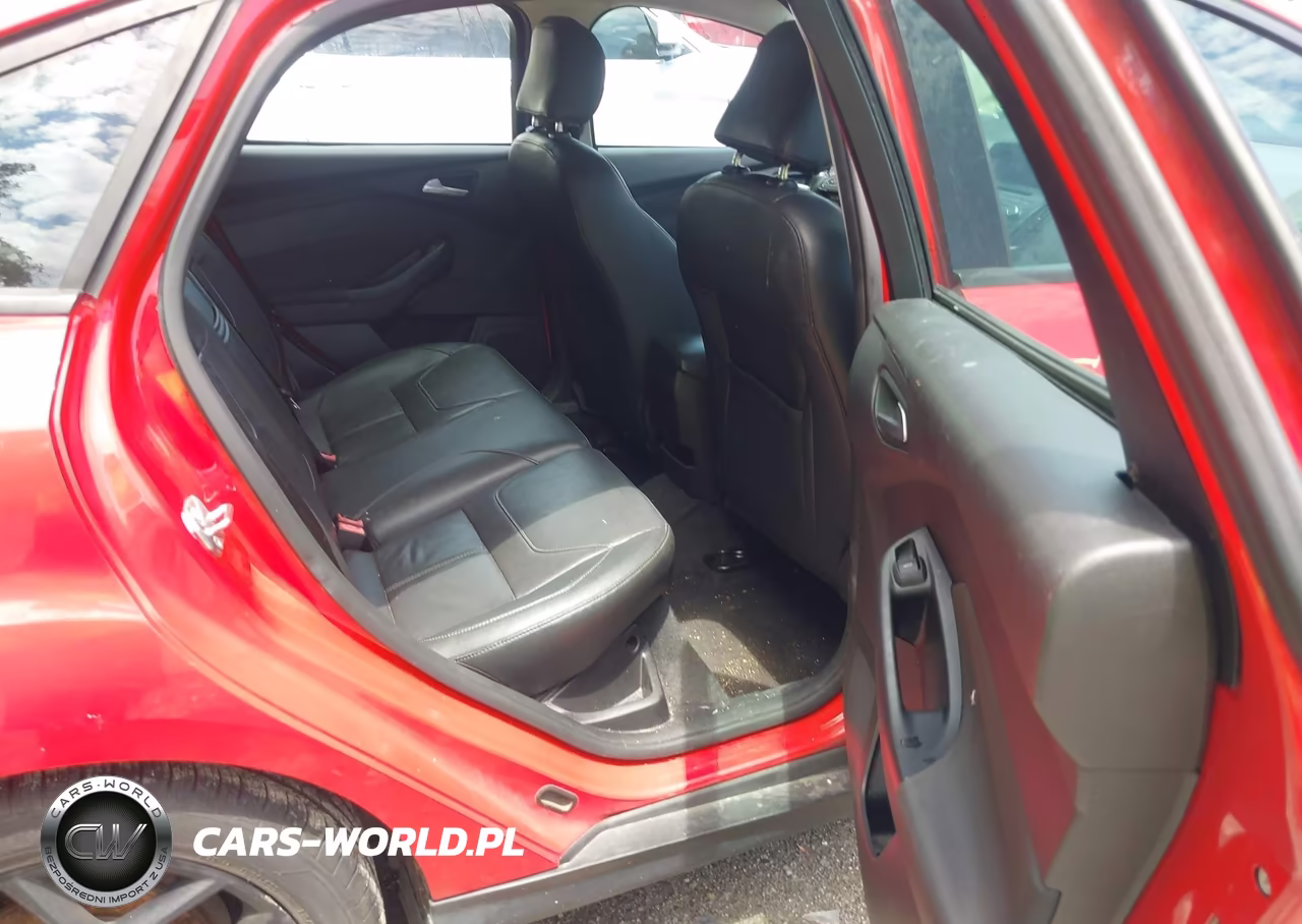 2016 Ford Focus Se VIN:1FADP3F23GL219802 - 8