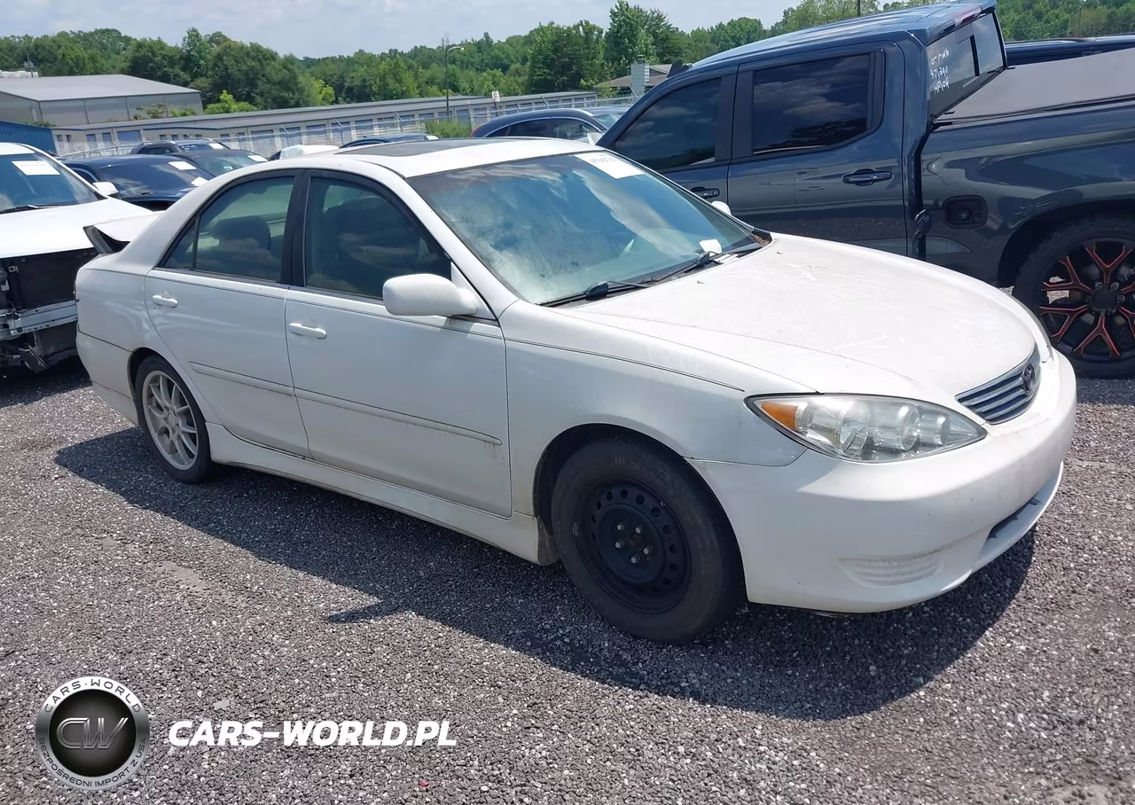 2005 Toyota Camry Le – zdjęcie 1 z 11