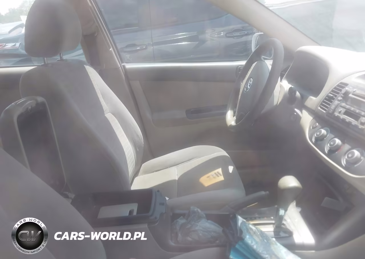 2005 Toyota Camry Le VIN:4T1BE32K05U390958 - 5