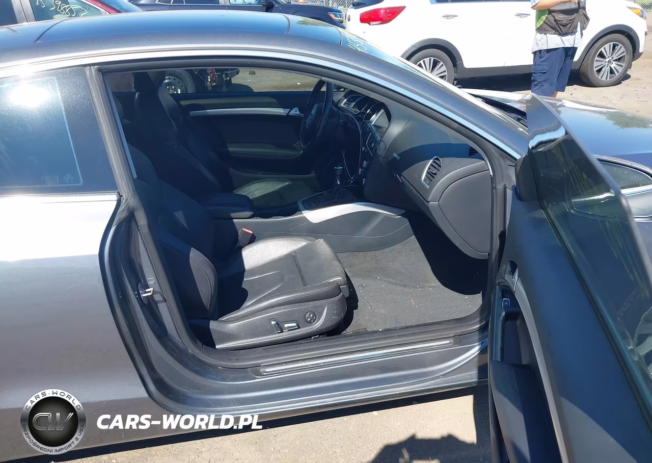 2014 Audi A5 2.0T Premium VIN:WAURFAFR7EA004949 - 5