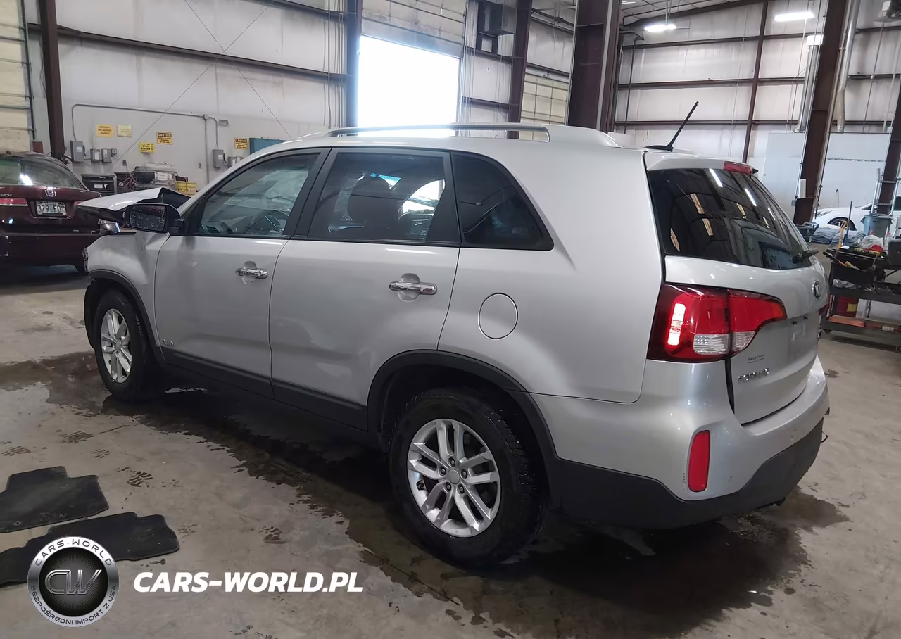 2014 Kia Sorento Lx VIN:5XYKTCA63EG483845 - 3