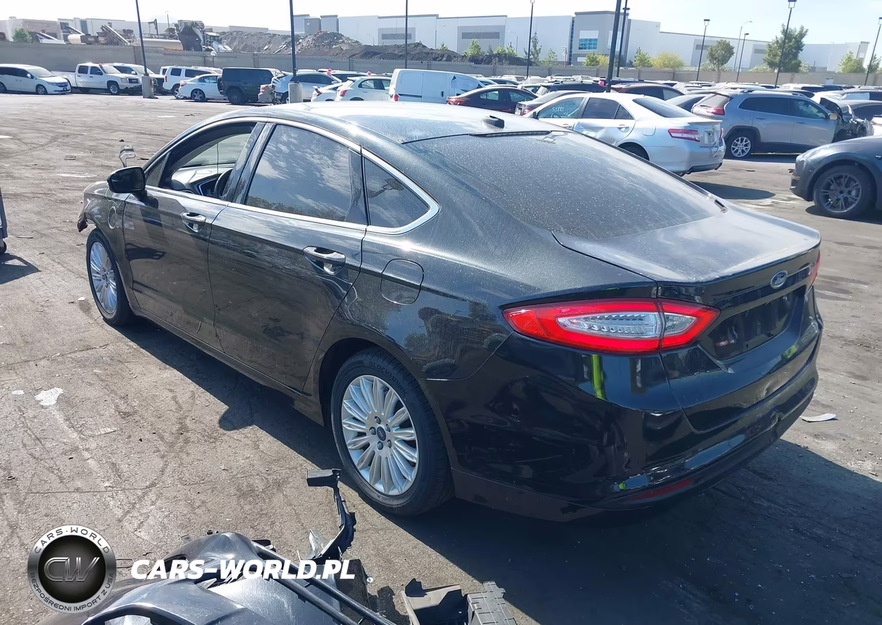 2014 Ford Fusion Energi Se Luxury VIN:3FA6P0PU4ER122145 - 3