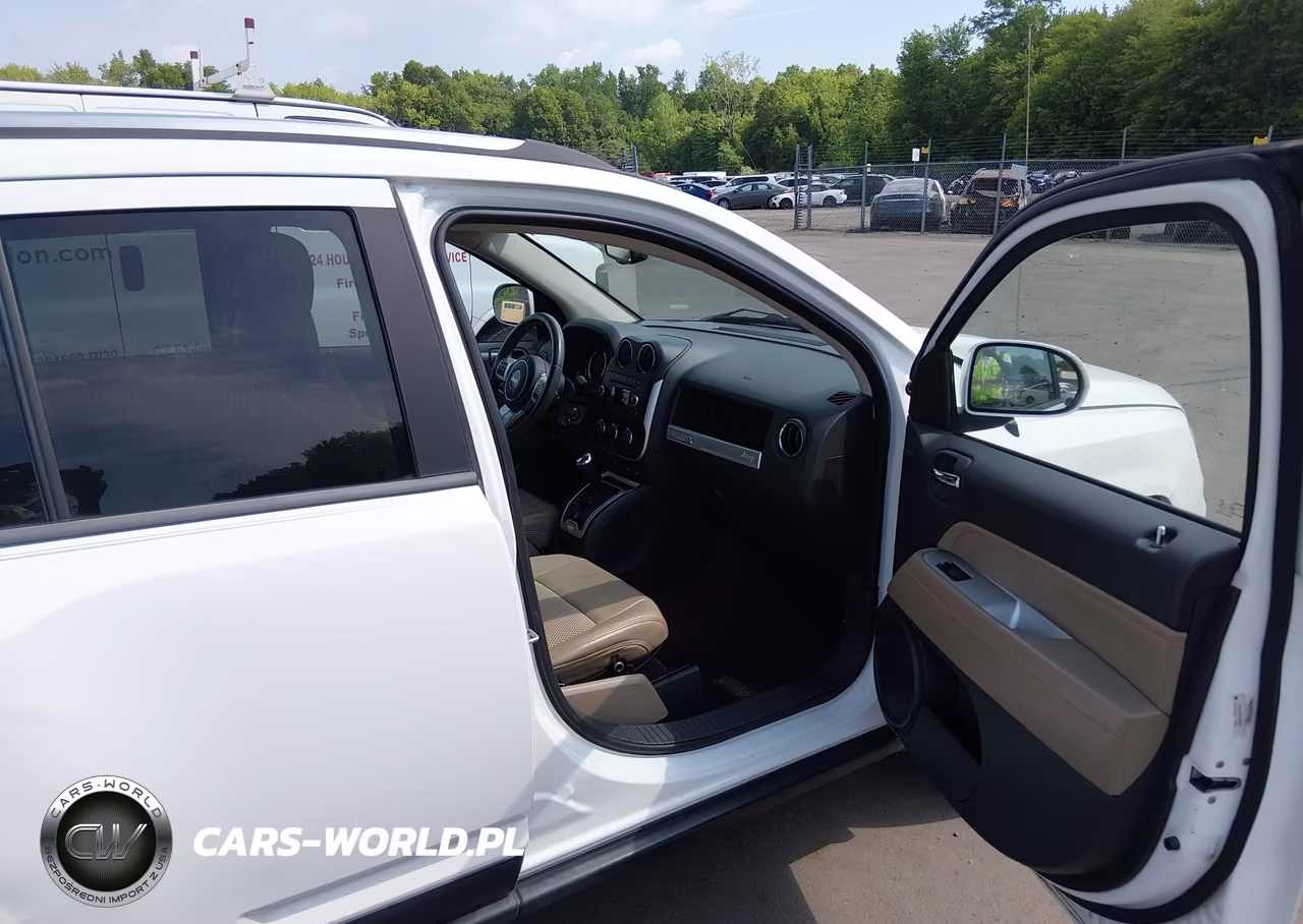 2014 Jeep Compass Latitude VIN:1C4NJCEA8ED509615 - 5