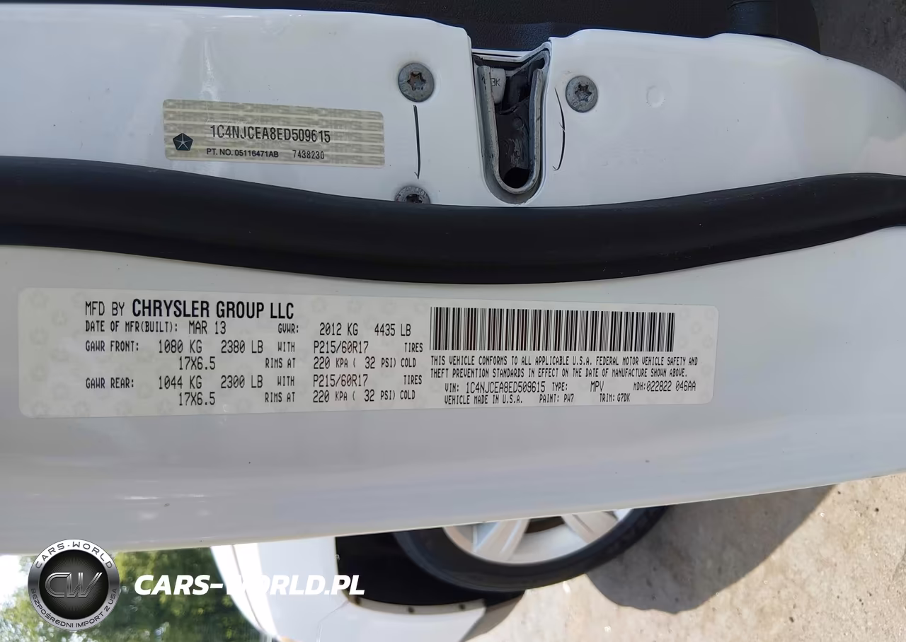 2014 Jeep Compass Latitude VIN:1C4NJCEA8ED509615 - 9