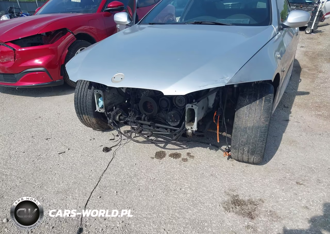 2011 BMW 335I xDrive VIN:WBAKF9C51BE620362 - 6