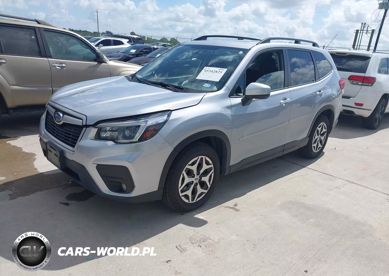 2021 Subaru Forester Premium VIN:JF2SKAJC2MH468001 - 2