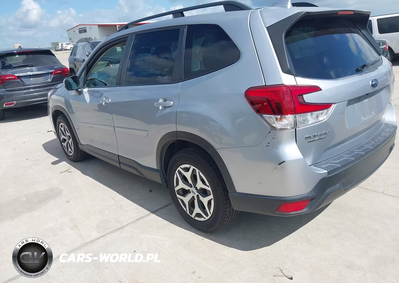 2021 Subaru Forester Premium VIN:JF2SKAJC2MH468001 - 3