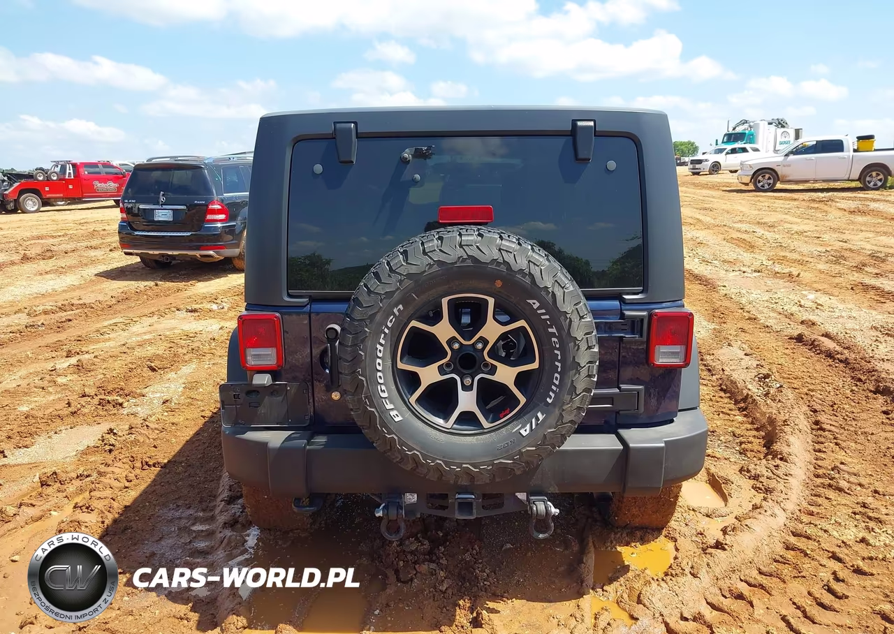2013 Jeep Wrangler Unlimited Sport VIN:1C4BJWDG6DL529652 - 16