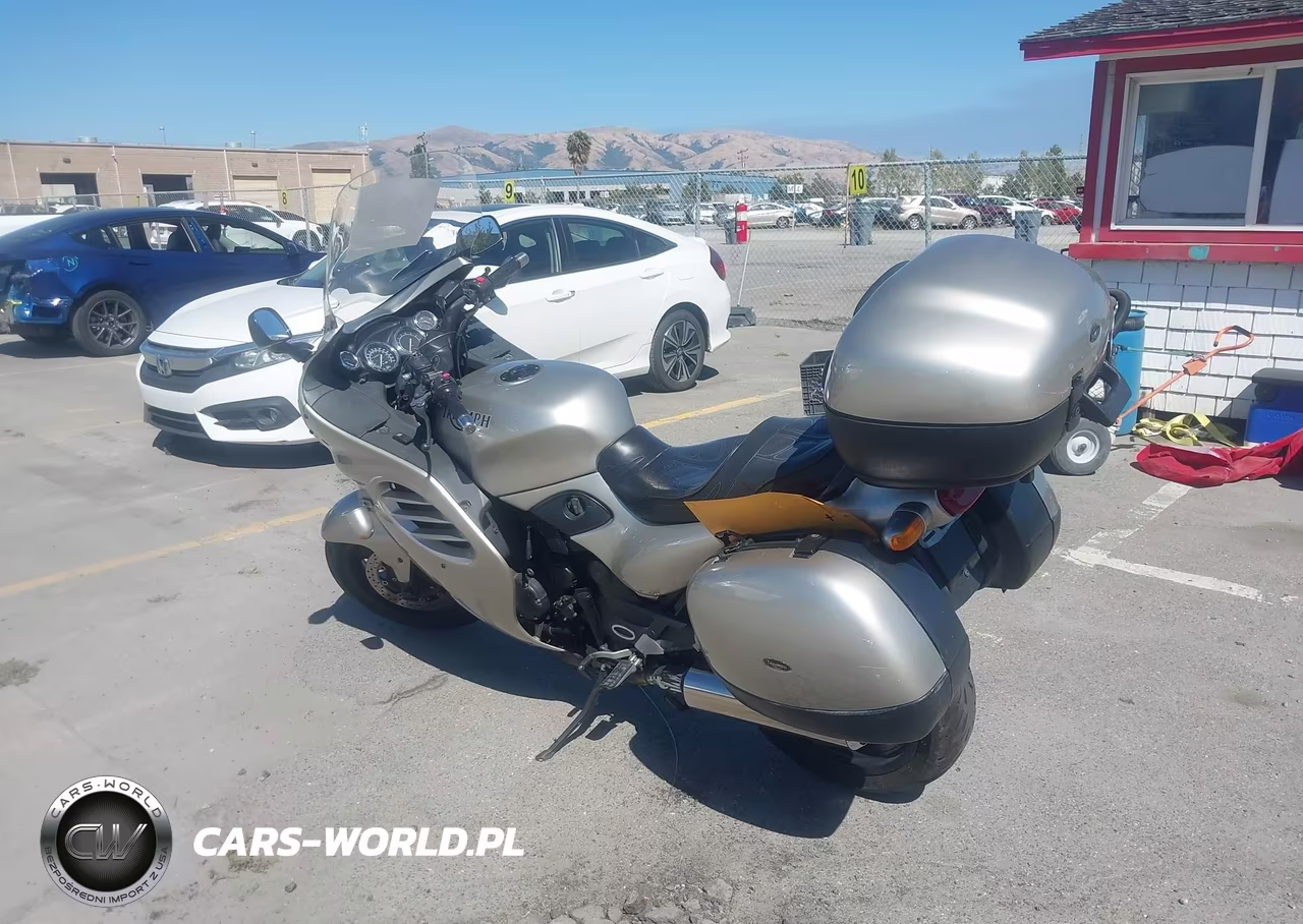 1999 Triumph Motorcycle Trophy 900 VIN:SMT360DH4XJ078444 - 3