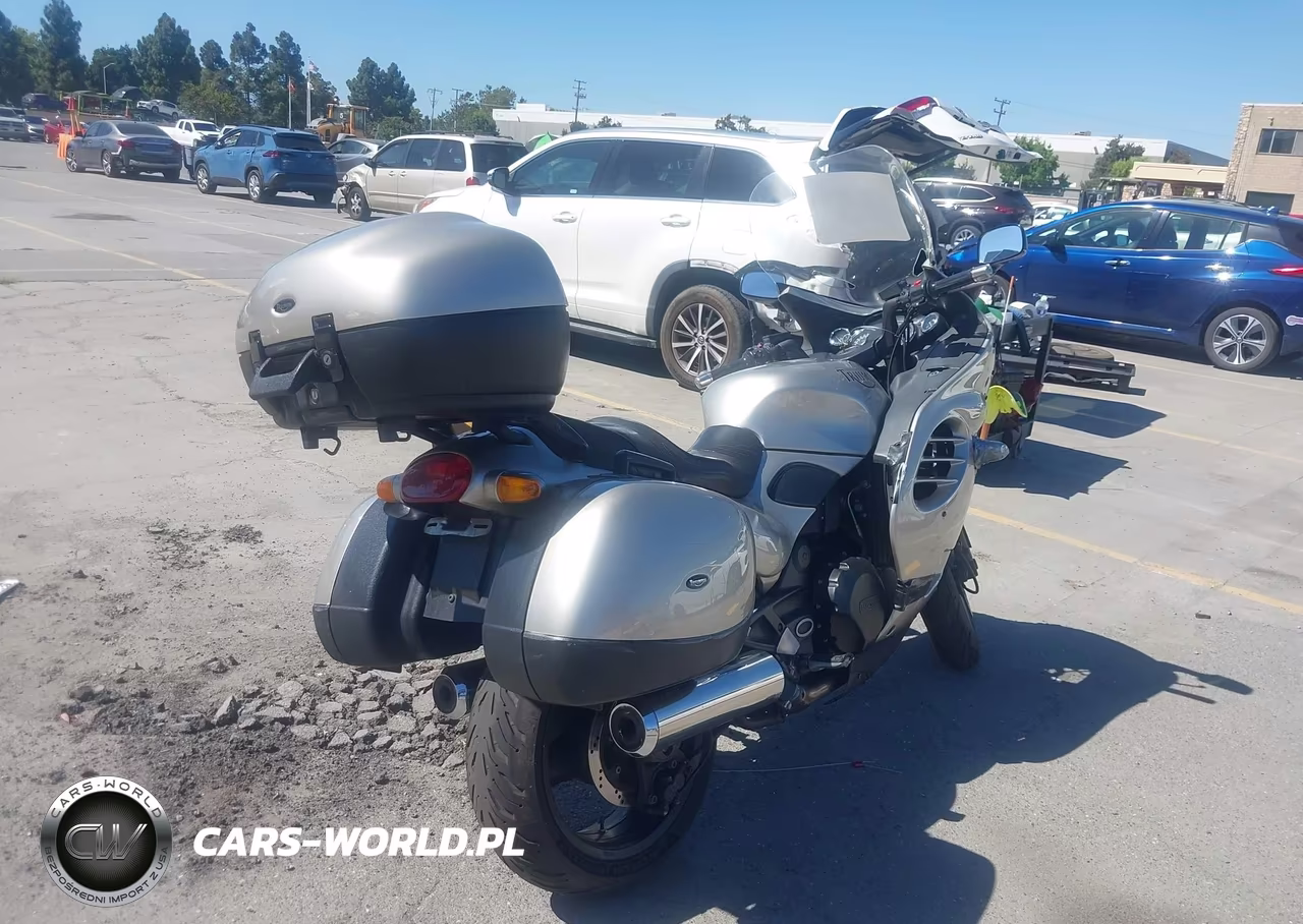 1999 Triumph Motorcycle Trophy 900 VIN:SMT360DH4XJ078444 - 4
