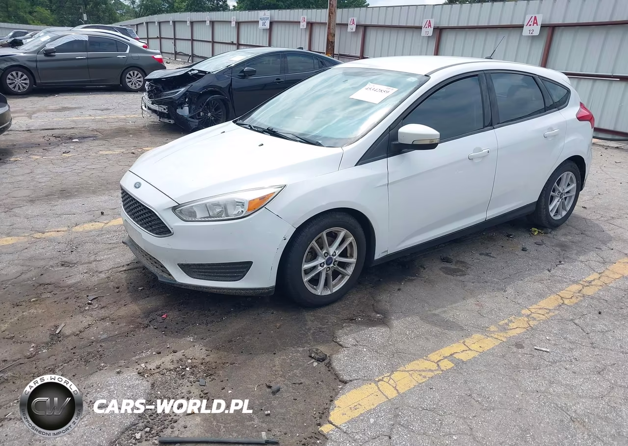 2017 Ford Focus Se VIN:1FADP3K25HL336272 - 2