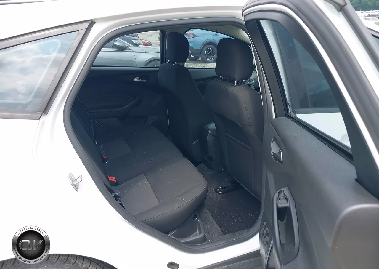 2017 Ford Focus Se VIN:1FADP3K25HL336272 - 8