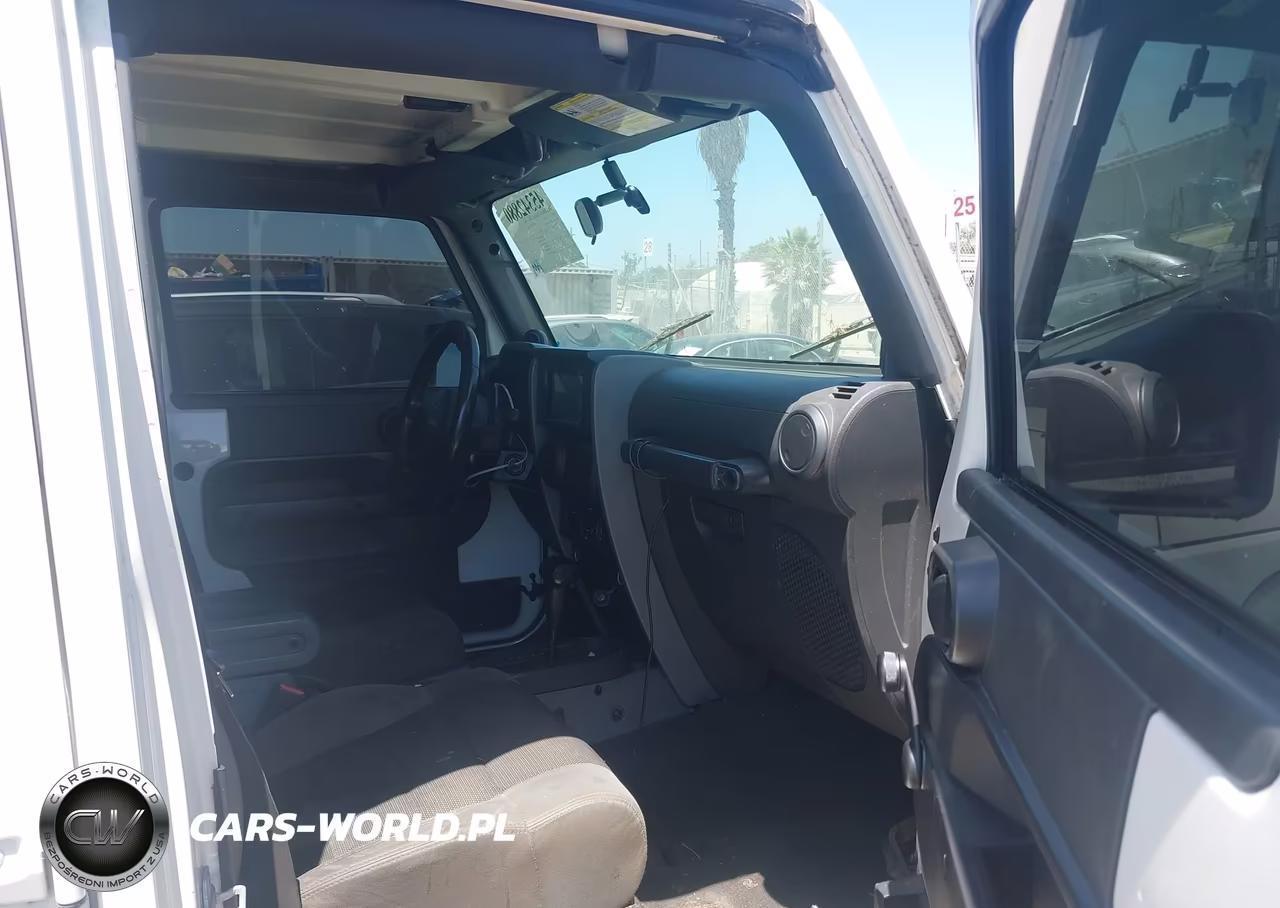 2007 Jeep Wrangler Unlimited X VIN:1J4GB39107L199222 - 5