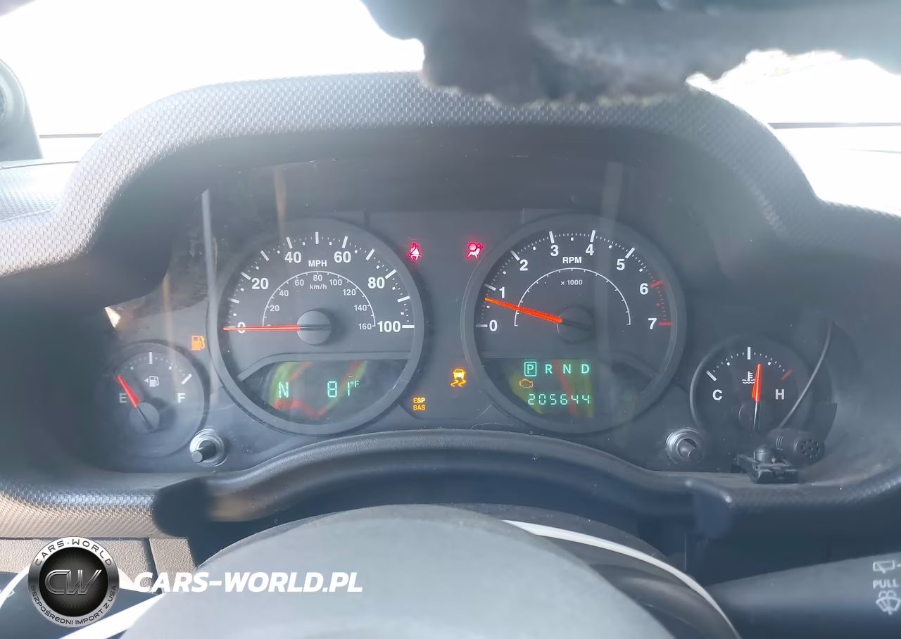2007 Jeep Wrangler Unlimited X VIN:1J4GB39107L199222 - 7