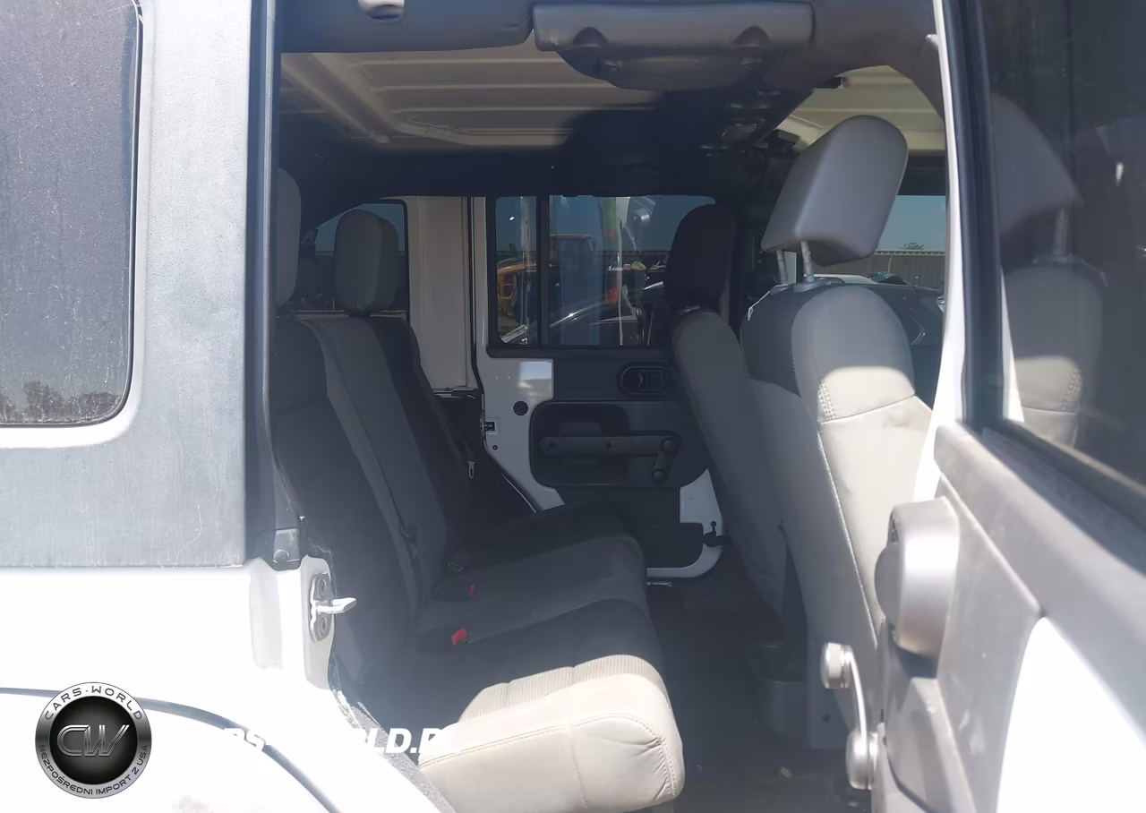 2007 Jeep Wrangler Unlimited X VIN:1J4GB39107L199222 - 8