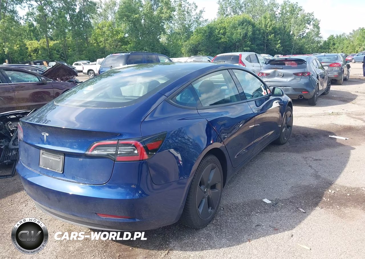 2023 Tesla Model 3 Rear-Wheel Drive VIN:5YJ3E1EAXPF682192 - 4