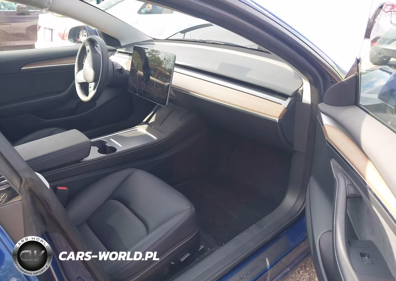 2023 Tesla Model 3 Rear-Wheel Drive VIN:5YJ3E1EAXPF682192 - 5