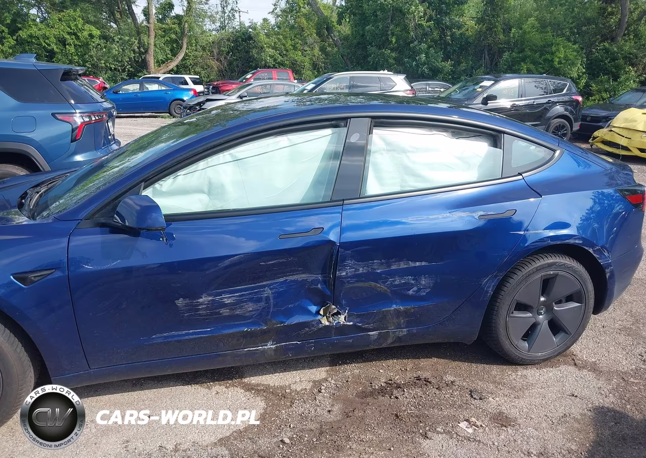 2023 Tesla Model 3 Rear-Wheel Drive VIN:5YJ3E1EAXPF682192 - 6