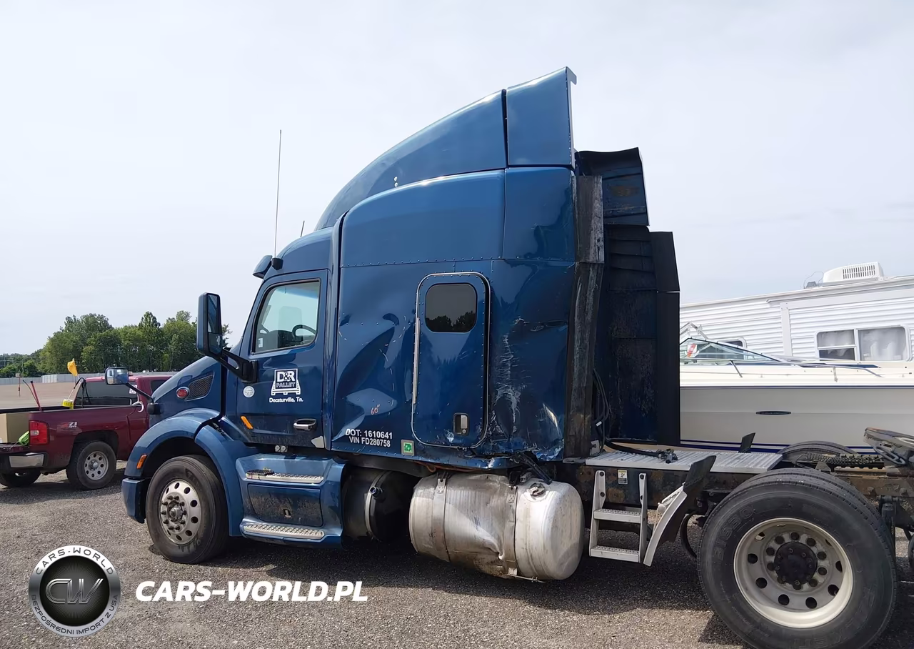 2015 Peterbilt 579 VIN:1XPBDP9X1FD280758 - 15