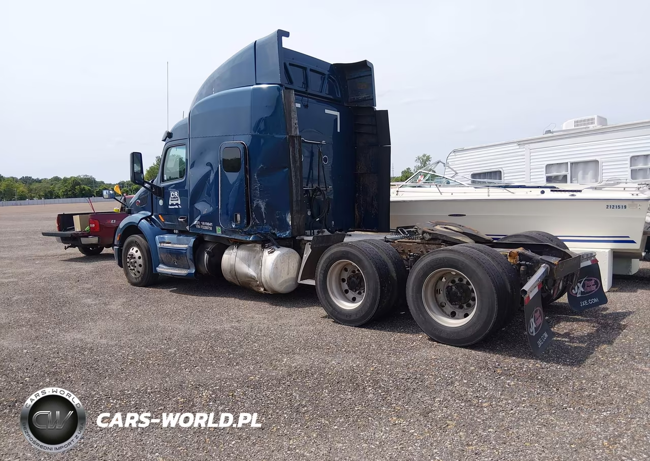 2015 Peterbilt 579 VIN:1XPBDP9X1FD280758 - 3