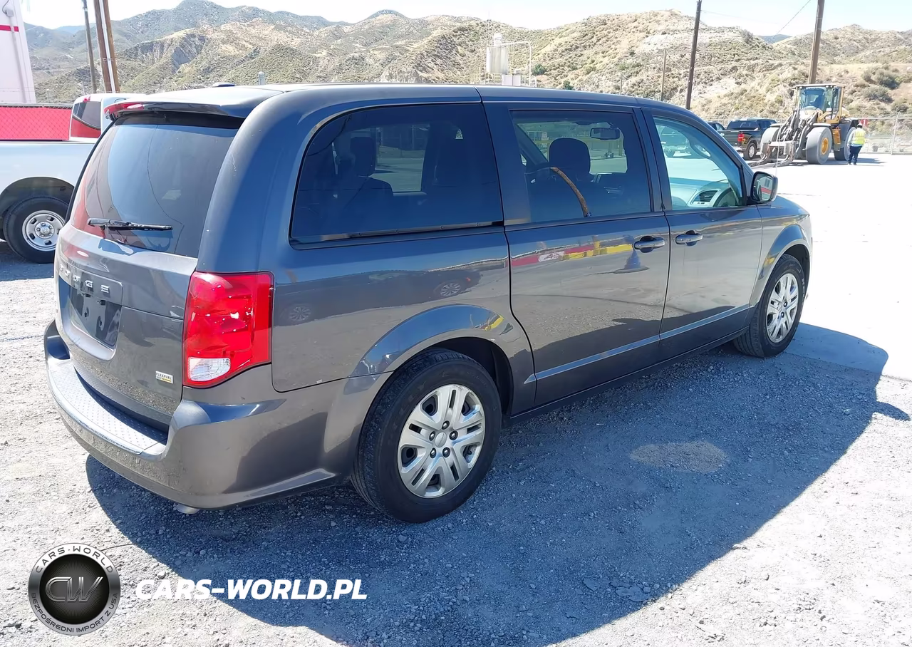 2018 Dodge Grand Caravan Se VIN:2C4RDGBG0JR254832 - 4