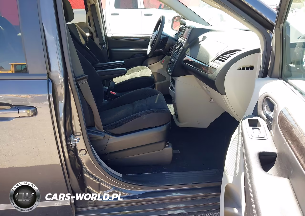 2018 Dodge Grand Caravan Se VIN:2C4RDGBG0JR254832 - 5