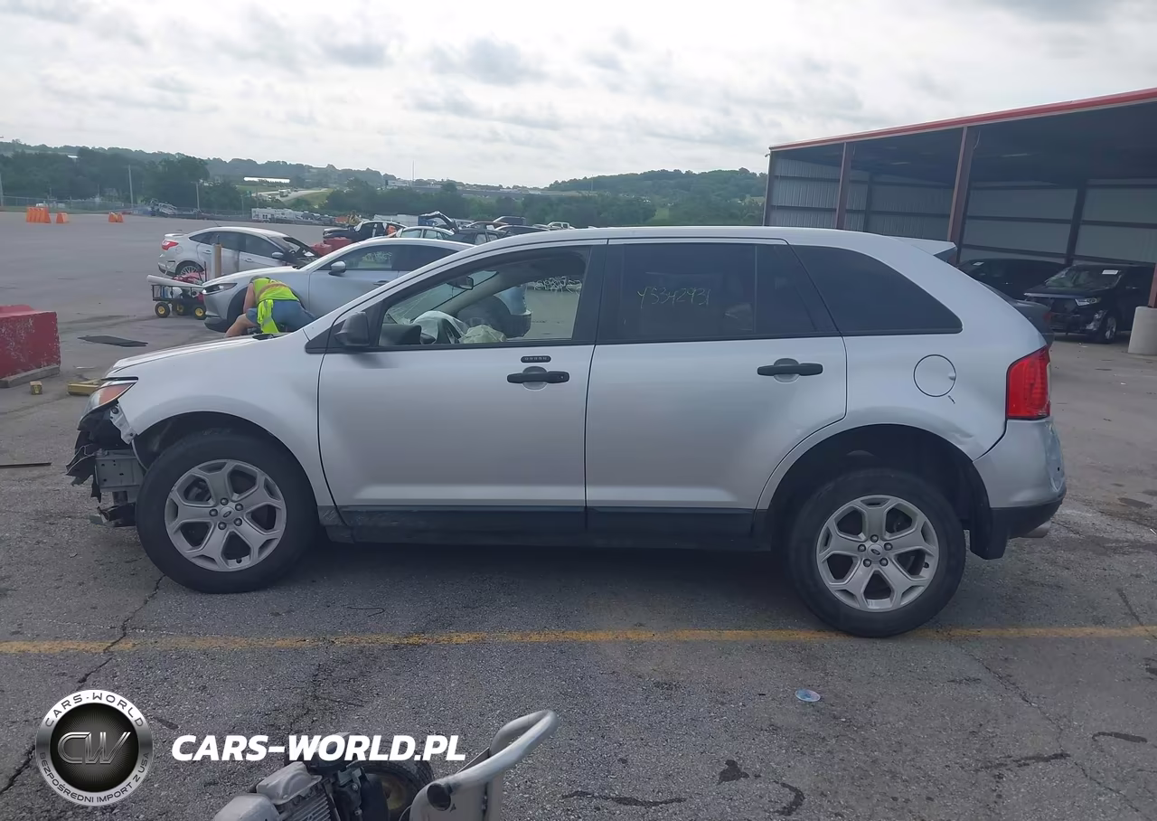 2014 Ford Edge Se VIN:2FMDK4GC2EBA75352 - 15