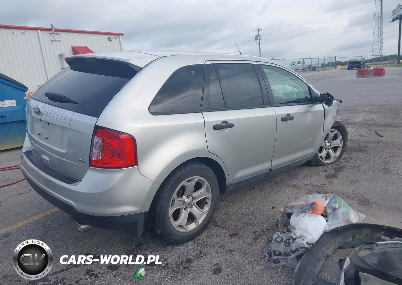 2014 Ford Edge Se VIN:2FMDK4GC2EBA75352 - 4